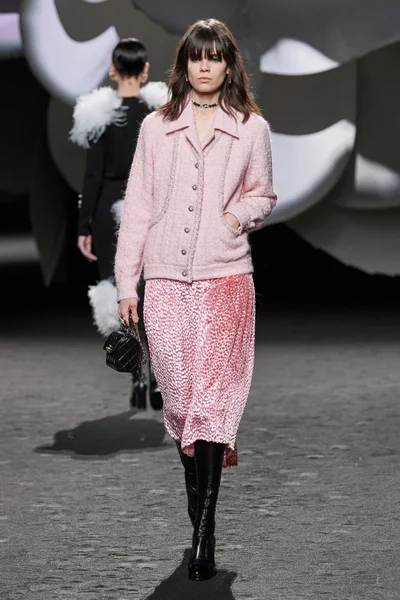 Look 19